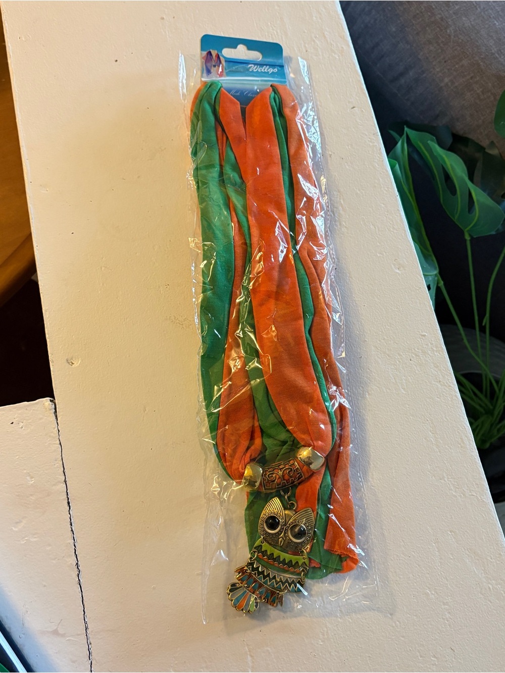 NWT Green and Orange Owl Pendant Scarf Necklace